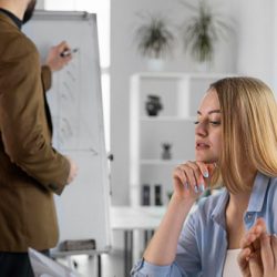 A partilha de um imóvel alienado fiduciariamente exige atenção especial quanto aos direitos do credor fiduciário.